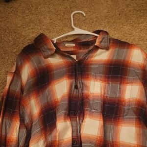 Wrangler Orange and Black Casual Button Down Shirt